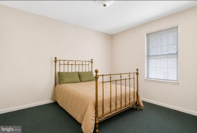 109 HUNTINGTON HILLS LN, Fredericksburg, VA 22401