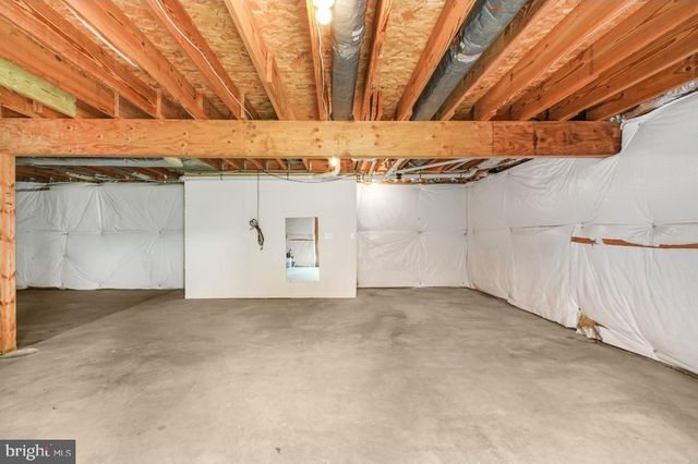 109 HUNTINGTON HILLS LN, Fredericksburg, VA 22401