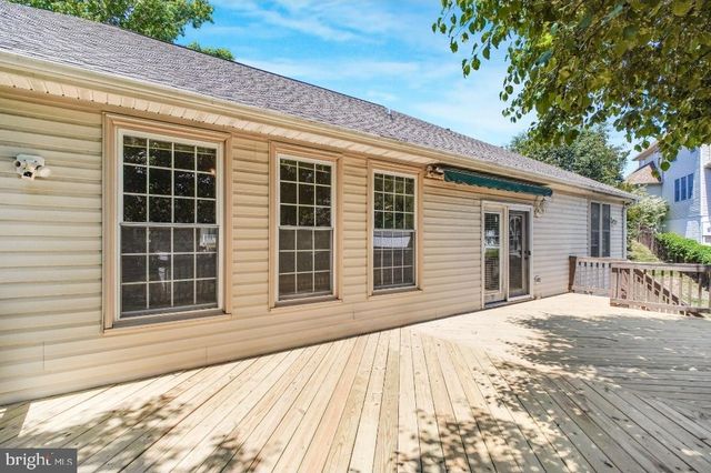 109 HUNTINGTON HILLS LN, Fredericksburg, VA 22401