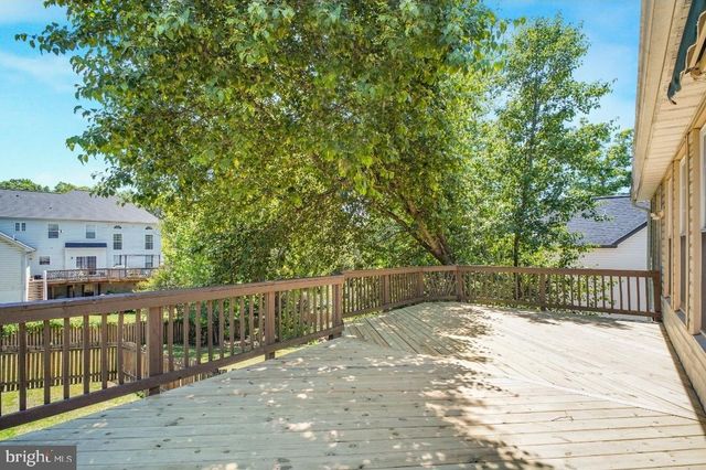 109 HUNTINGTON HILLS LN, Fredericksburg, VA 22401