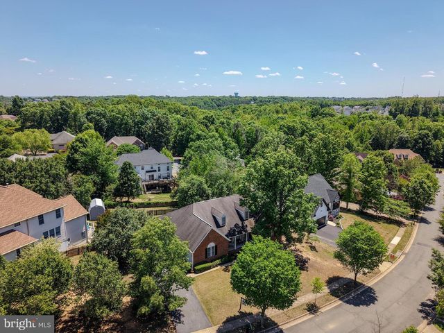 109 HUNTINGTON HILLS LN, Fredericksburg, VA 22401