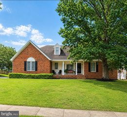 109 HUNTINGTON HILLS LN, Fredericksburg, VA 22401