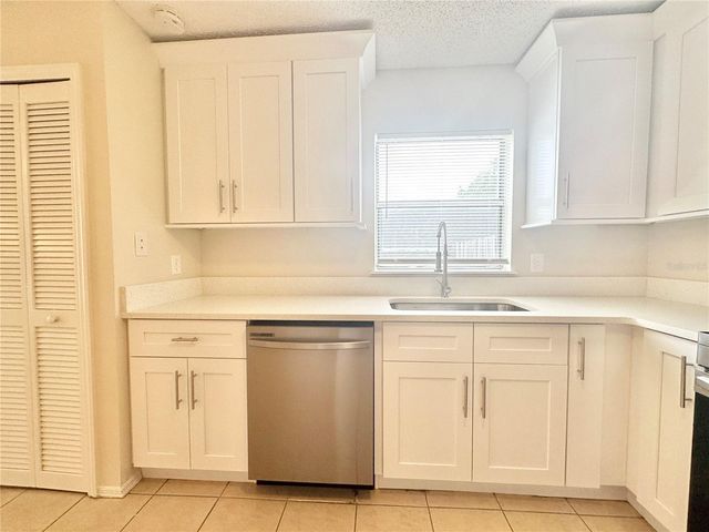 1622 CIMARRON HILLS DRIVE, Apopka, FL 32703