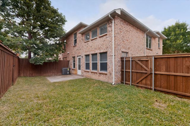 10122 Summit Run Drive, Frisco, TX 75035