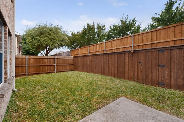 10122 Summit Run Drive, Frisco, TX 75035
