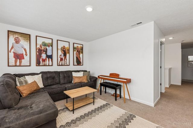 1750 Parkfield Way, Goshen Twp, OH 45122
