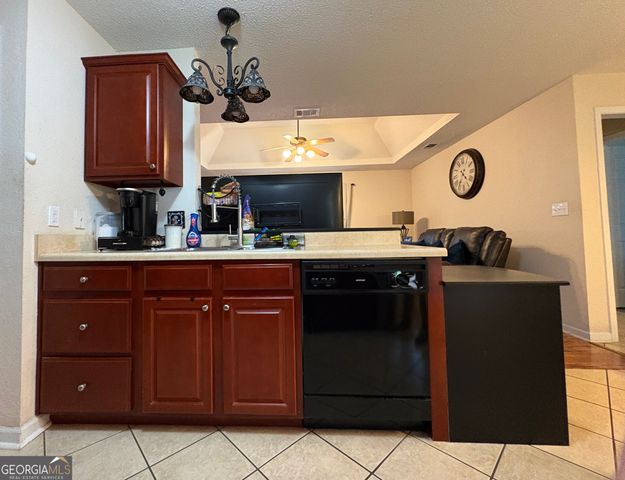 322 Manchester Lane, Byron, GA 31008