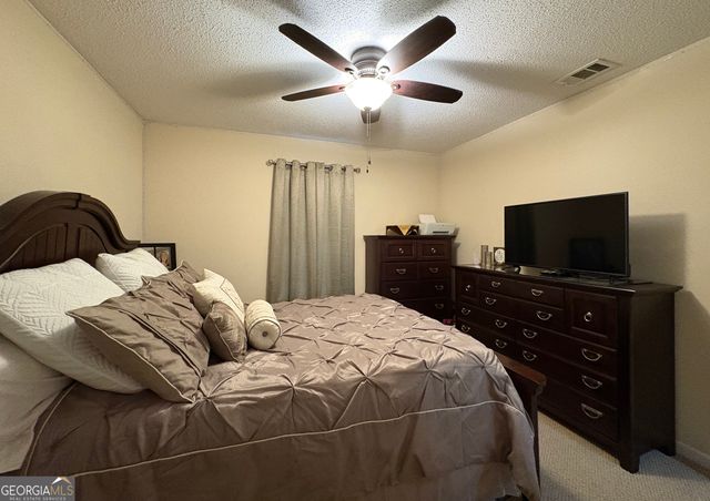 322 Manchester Lane, Byron, GA 31008