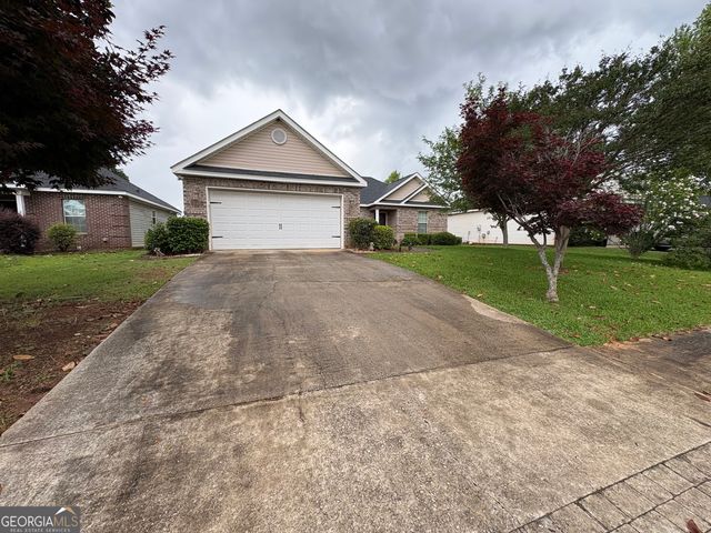 322 Manchester Lane, Byron, GA 31008
