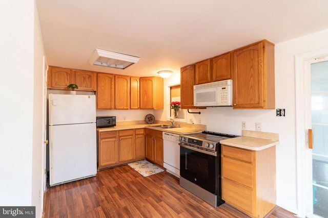 16 ELEY RD, Fredericksburg, VA 22406