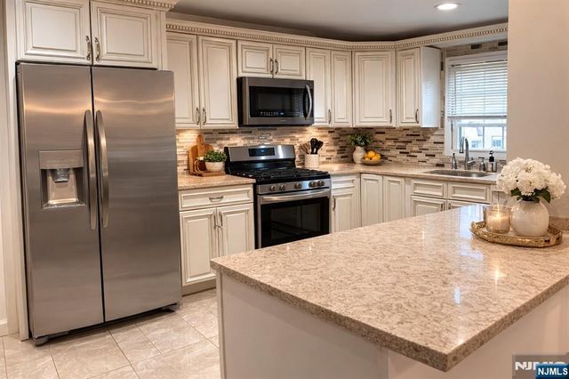 330-332 Cumberland, Paterson, NJ 07502