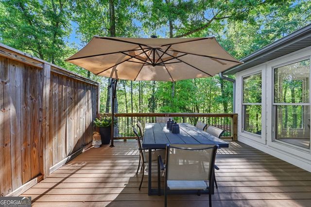 486 Winding Way, Hartwell, GA 30643