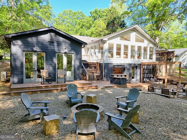 486 Winding Way, Hartwell, GA 30643