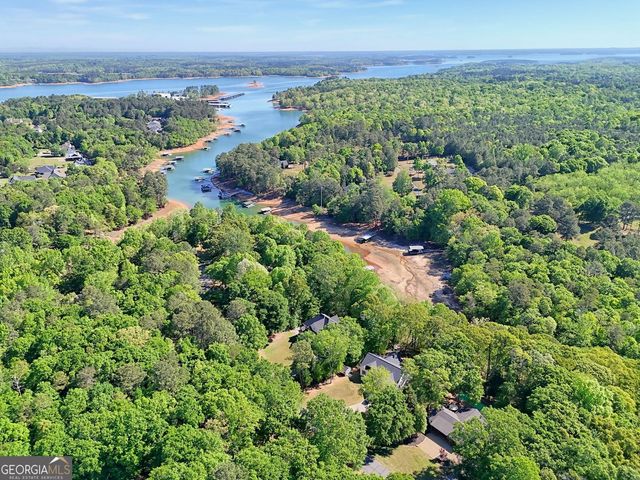 486 Winding Way, Hartwell, GA 30643