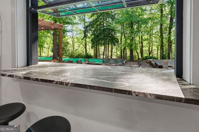 486 Winding Way, Hartwell, GA 30643