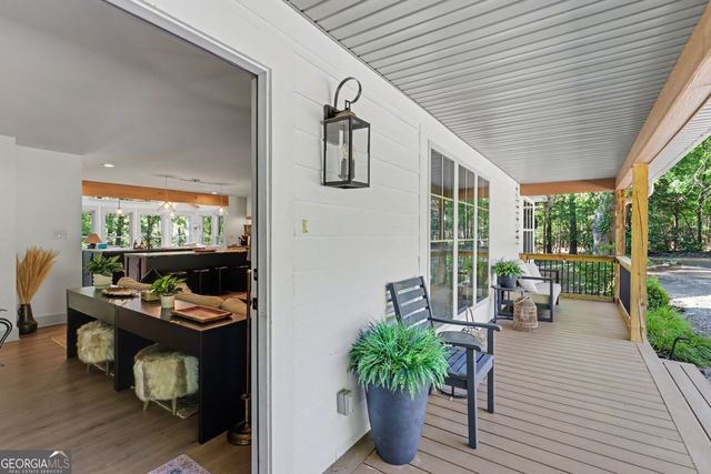 486 Winding Way, Hartwell, GA 30643
