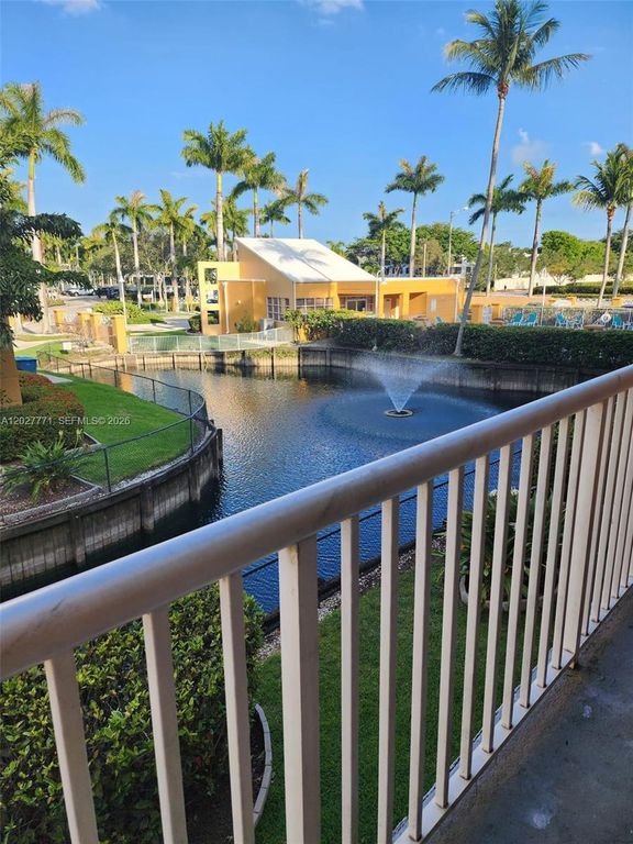1450 SE 3rd Ave 208, Dania Beach, FL 33004