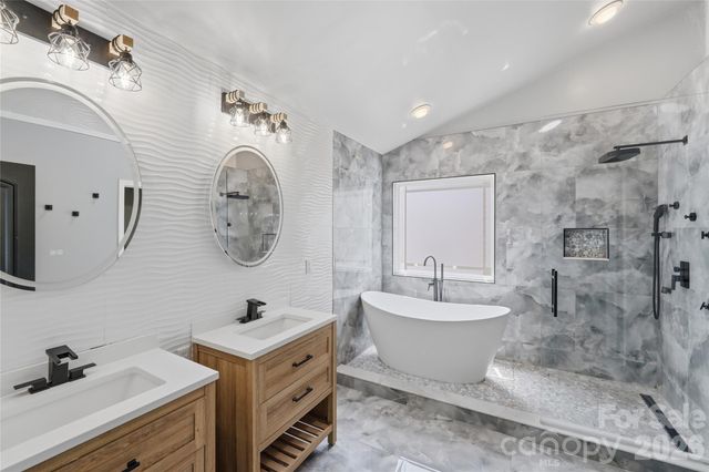 9303 Turning Wheel Drive, Charlotte, NC 28214