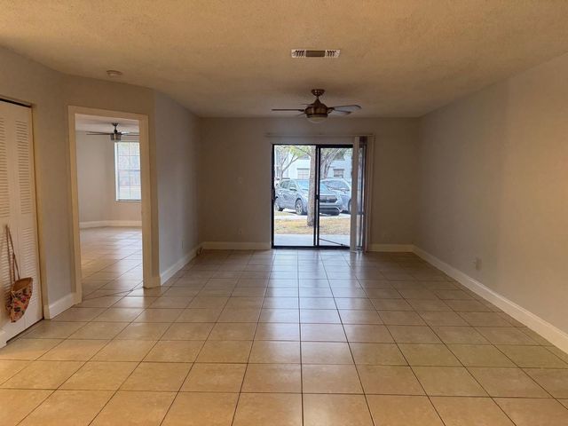 11225 W Atlantic Boulevard 101, Coral Springs, FL 33071