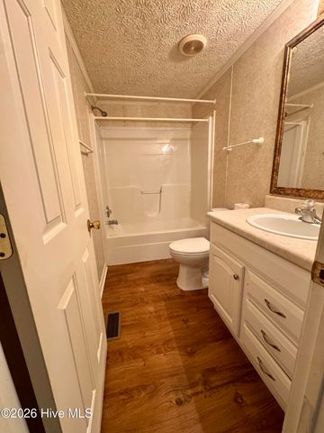 617 7th Street SE, Bolivia, NC 28422