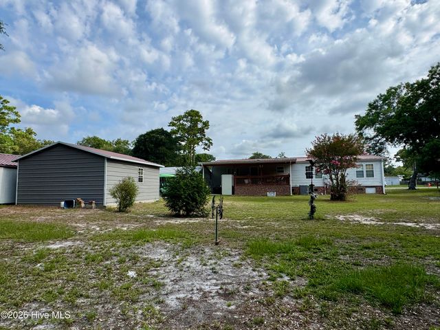 617 7th Street SE, Bolivia, NC 28422