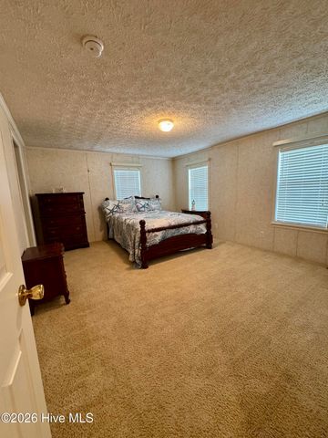 617 7th Street SE, Bolivia, NC 28422
