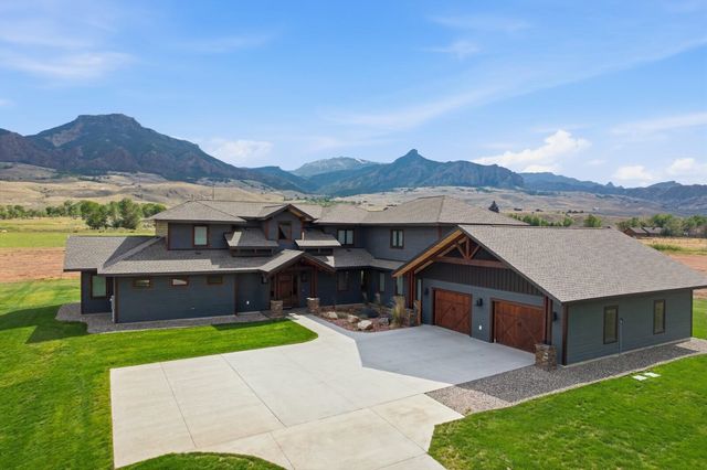 72 Big Creek Dr, Cody, WY 82414
