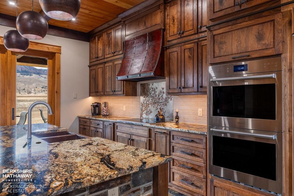 72 Big Creek Dr, Cody, WY 82414 photo 11