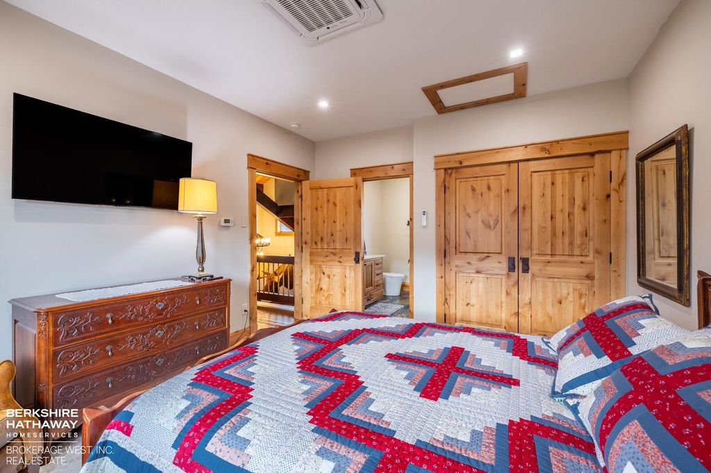 72 Big Creek Dr, Cody, WY 82414 photo 26