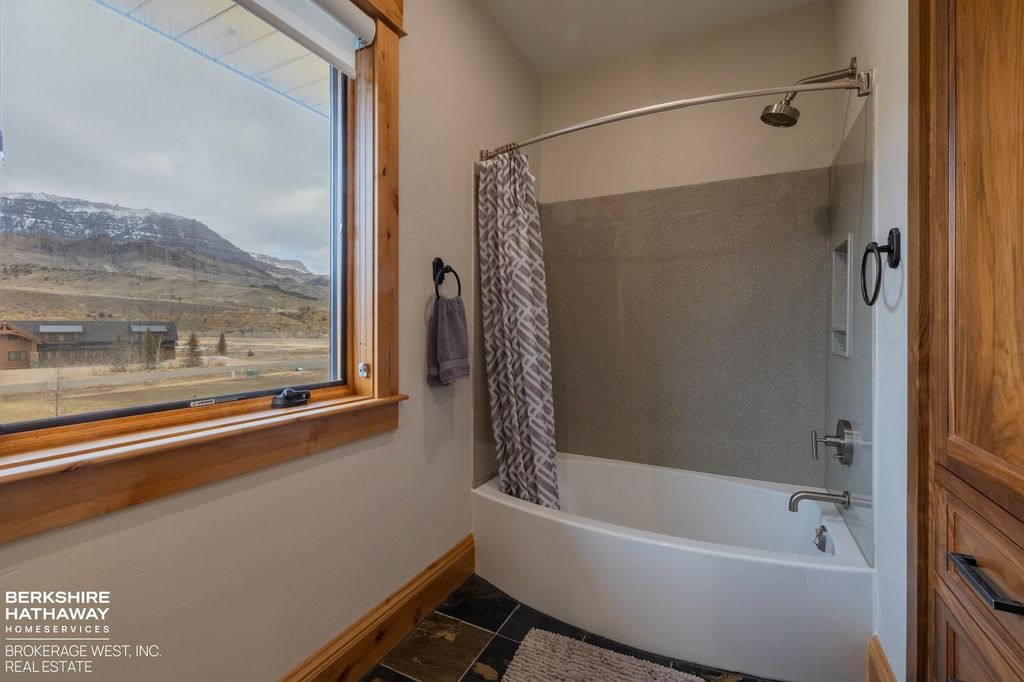 72 Big Creek Dr, Cody, WY 82414 photo 28