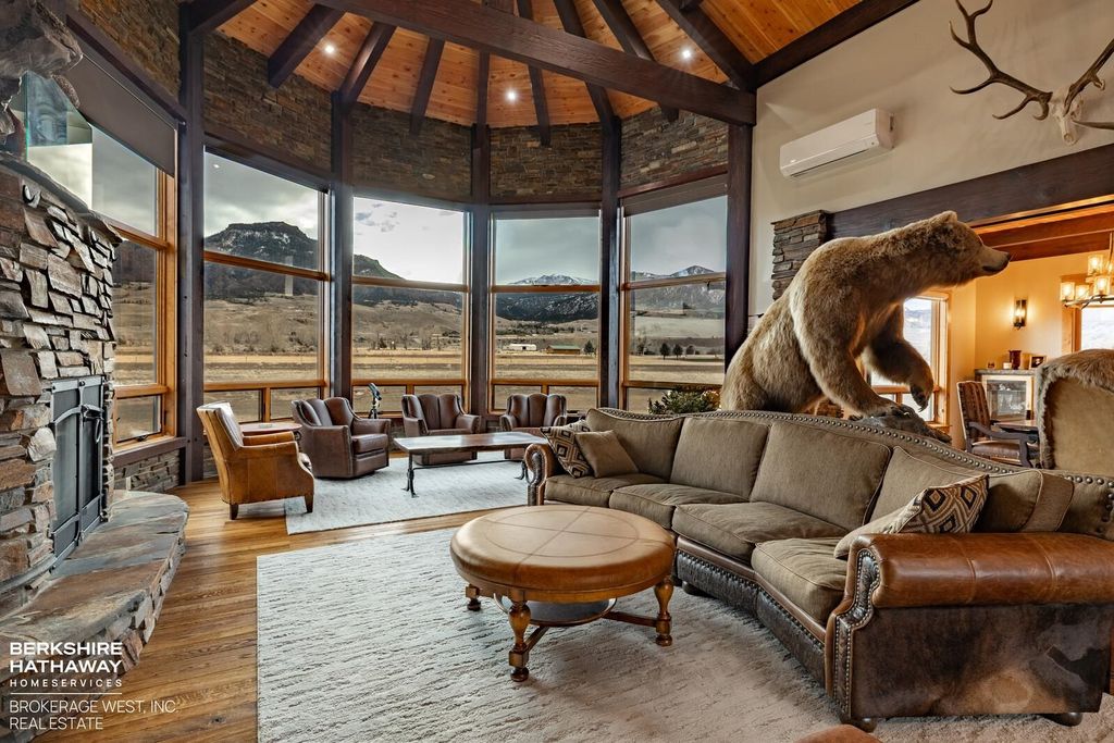 72 Big Creek Dr, Cody, WY 82414 photo 4