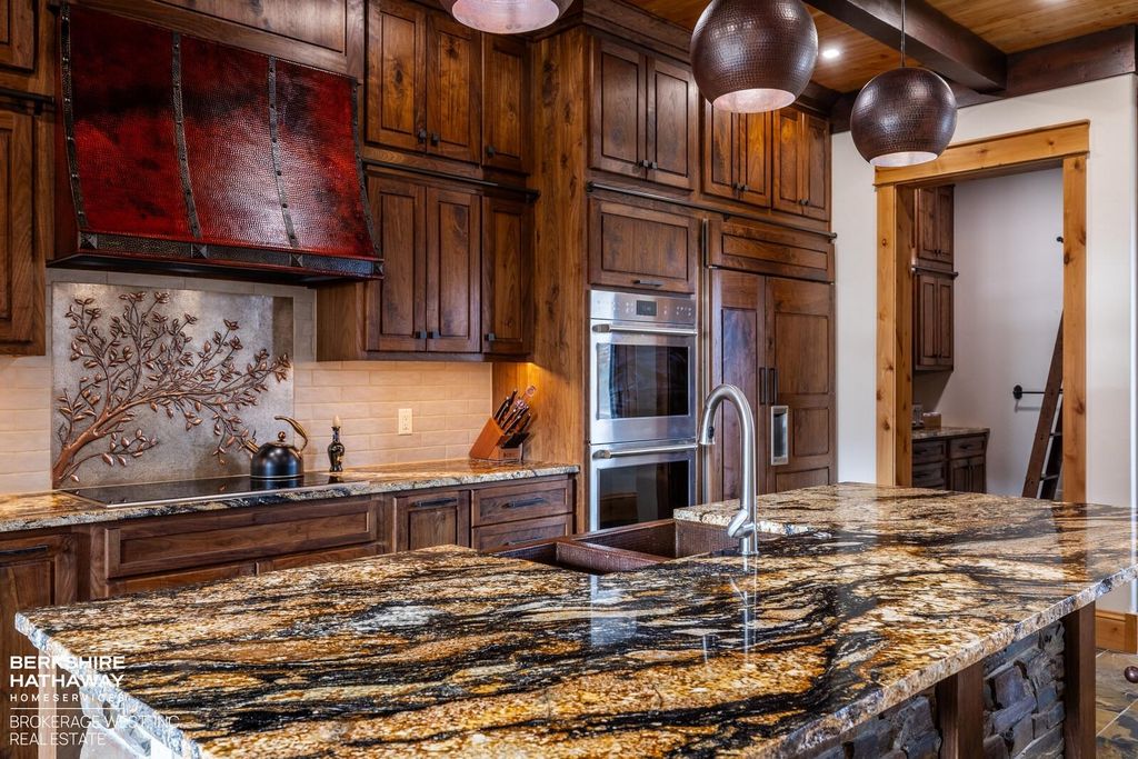 72 Big Creek Dr, Cody, WY 82414 photo 10