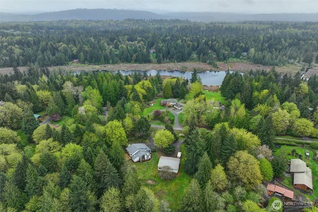 8924 W Meadow Lake Drive, Snohomish, WA 98290