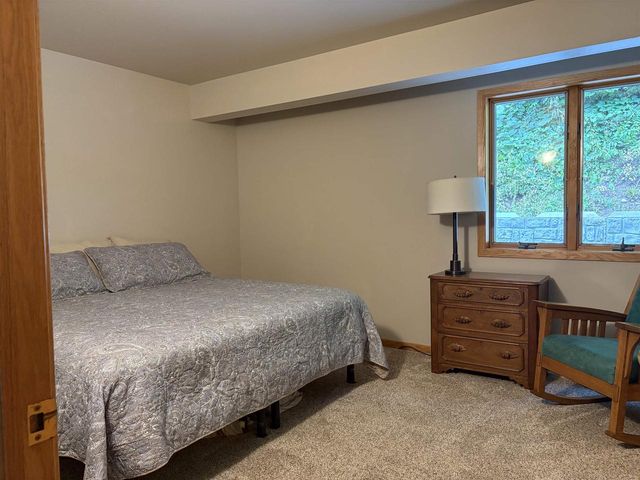 62834 Collins Lane, Prairie Du Chien, WI 53821