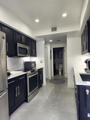 5133 SW 27th Ter, Dania Beach, FL 33312