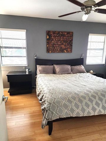 5133 SW 27th Ter, Dania Beach, FL 33312