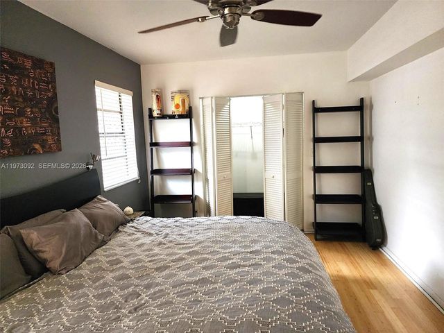 5133 SW 27th Ter, Dania Beach, FL 33312