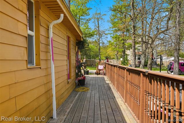 36553 Romulus Avenue, Romulus, MI 48174