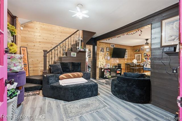 36553 Romulus Avenue, Romulus, MI 48174