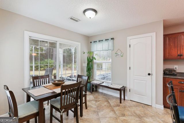 147 Country Walk Circle, Brunswick, GA 31525