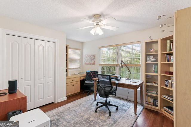 147 Country Walk Circle, Brunswick, GA 31525