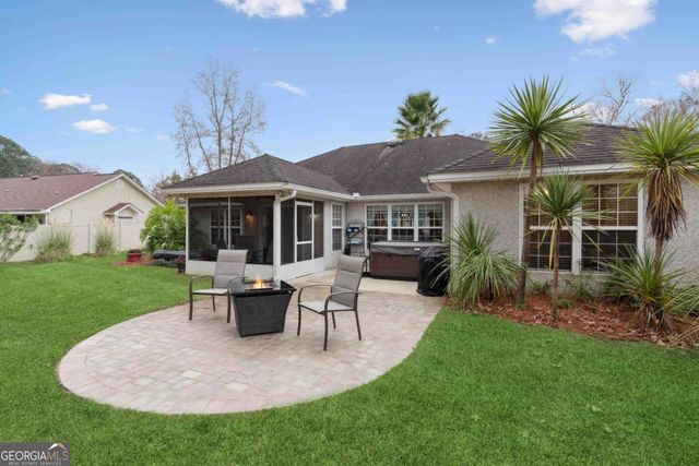 147 Country Walk Circle, Brunswick, GA 31525