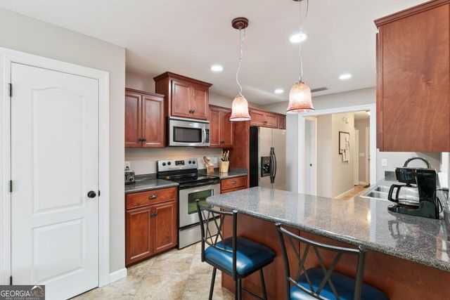 147 Country Walk Circle, Brunswick, GA 31525