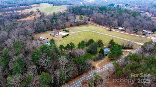 3348 Christie Road, Hudson, NC 28638