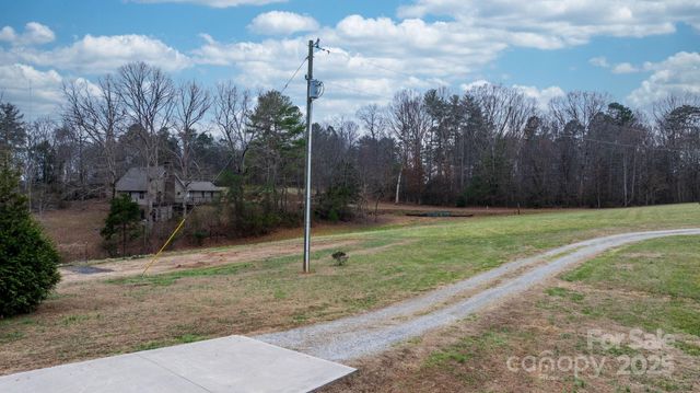 3348 Christie Road, Hudson, NC 28638