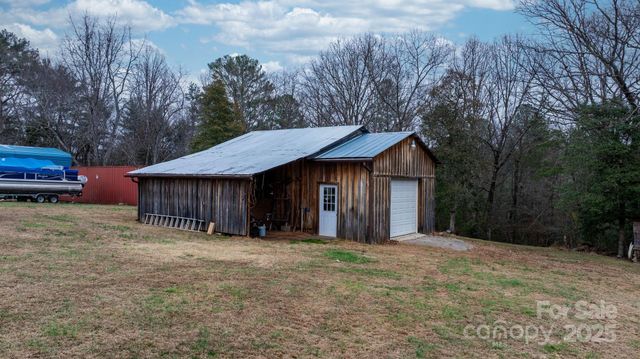 3348 Christie Road, Hudson, NC 28638