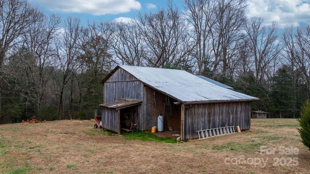 3348 Christie Road, Hudson, NC 28638