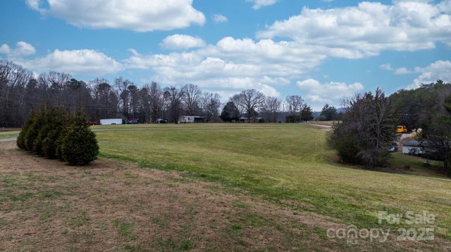 3348 Christie Road, Hudson, NC 28638