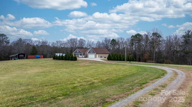 3348 Christie Road, Hudson, NC 28638
