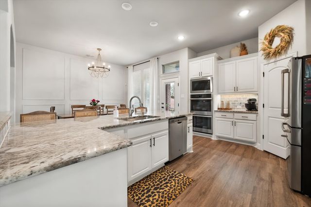 2741 Thornhill Lane, Mansfield, TX 76084